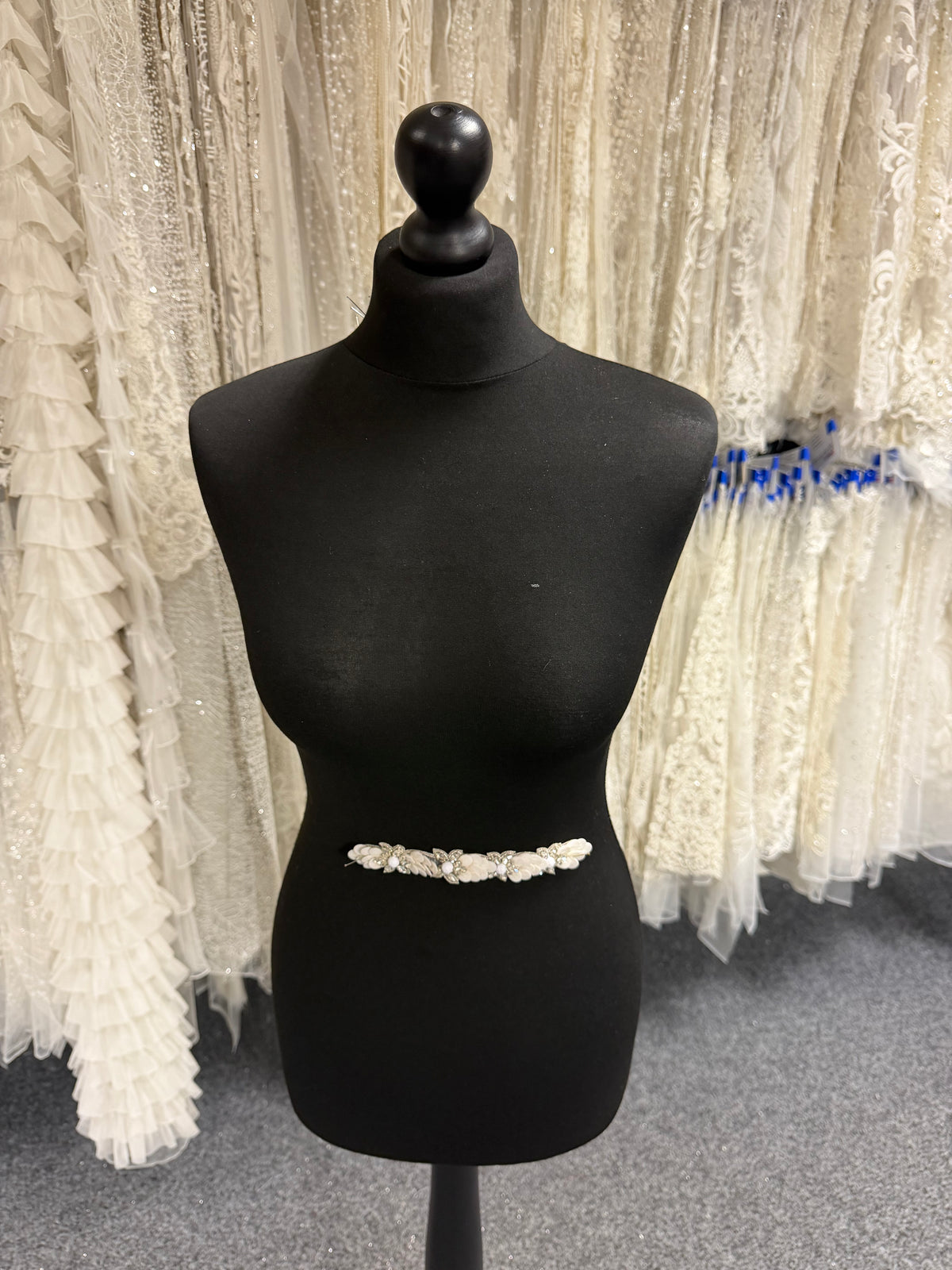 Ivory/Silver Crystal Motif - MH1003