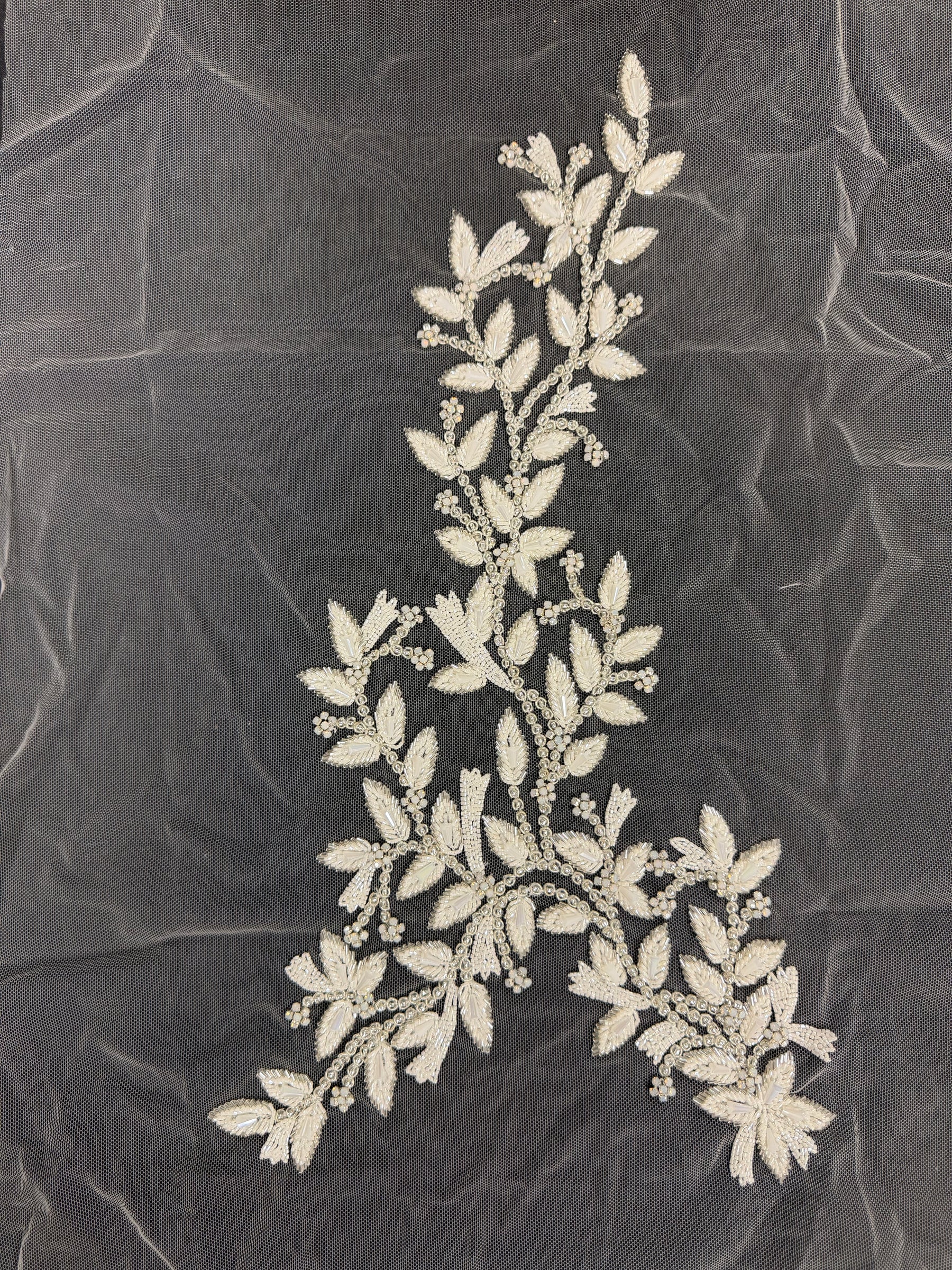 Ivory/Silver Crystal Motif - MH1002