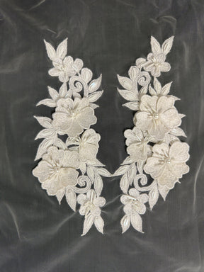 Ivory 3D Beaded Motif - MH4001