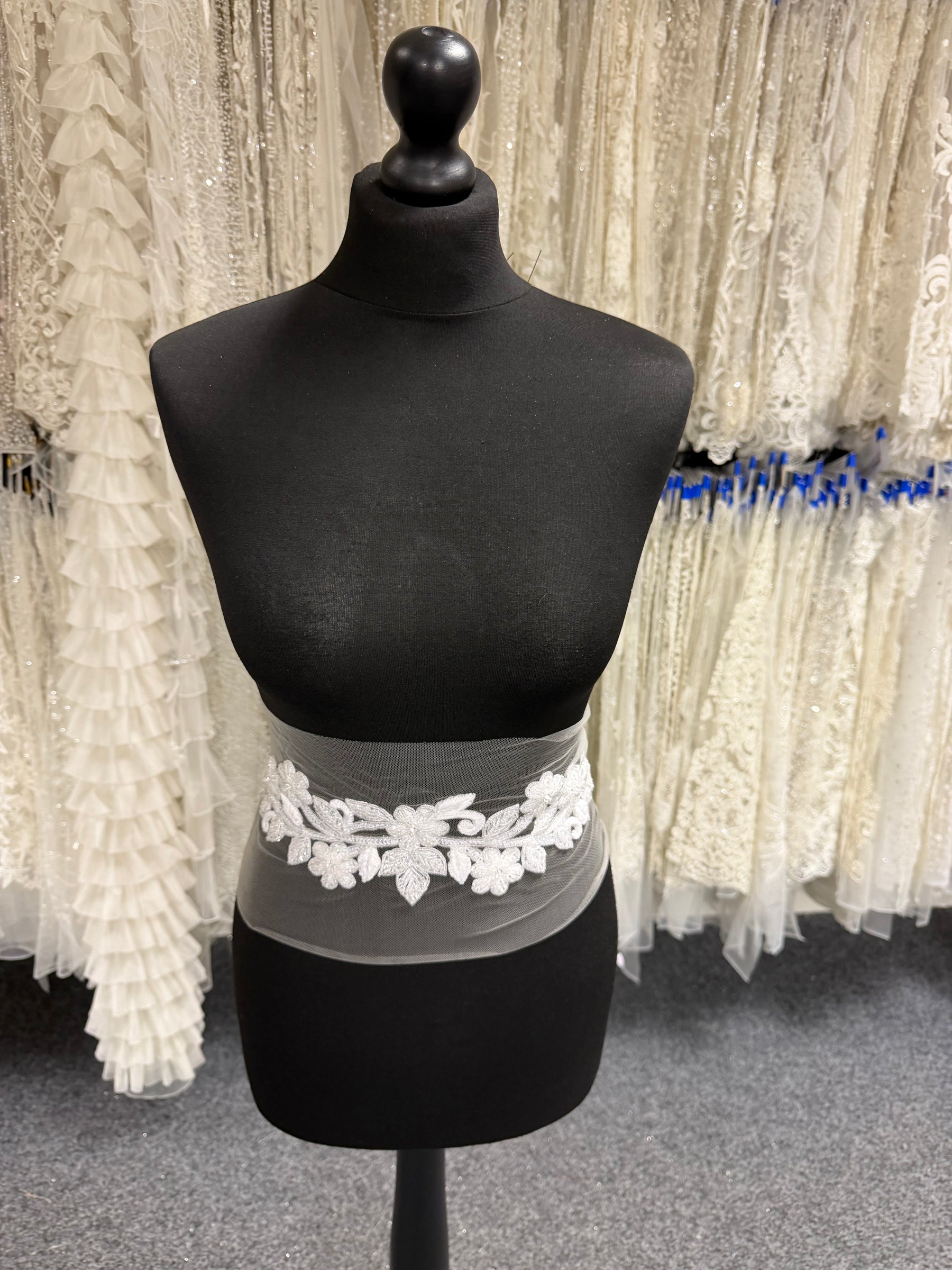 Ivory Beaded Motif - MH3007