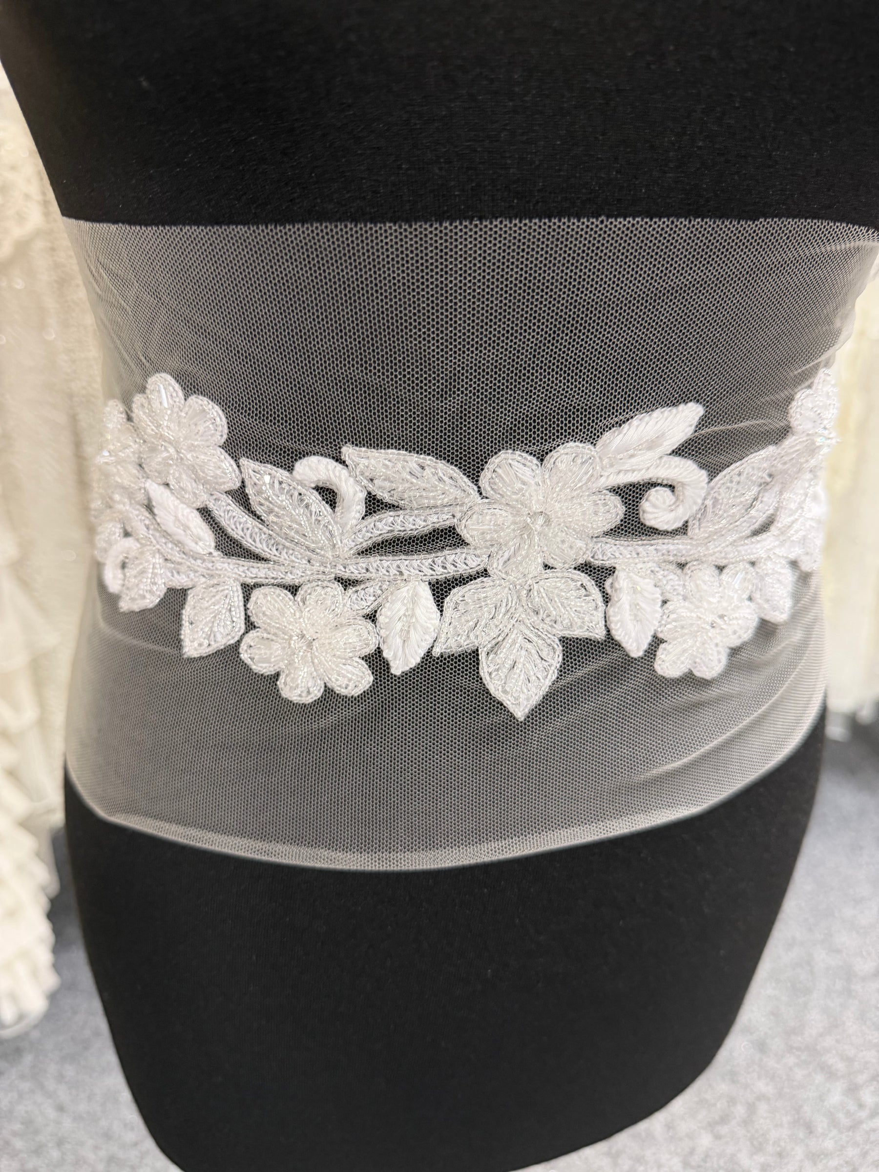 Ivory Beaded Motif - MH3007