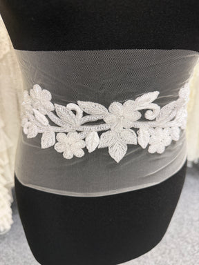 Ivory Beaded Motif - MH3007