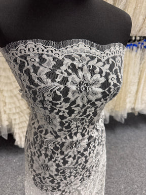 Silver Metallic Chantilly Lace - P184
