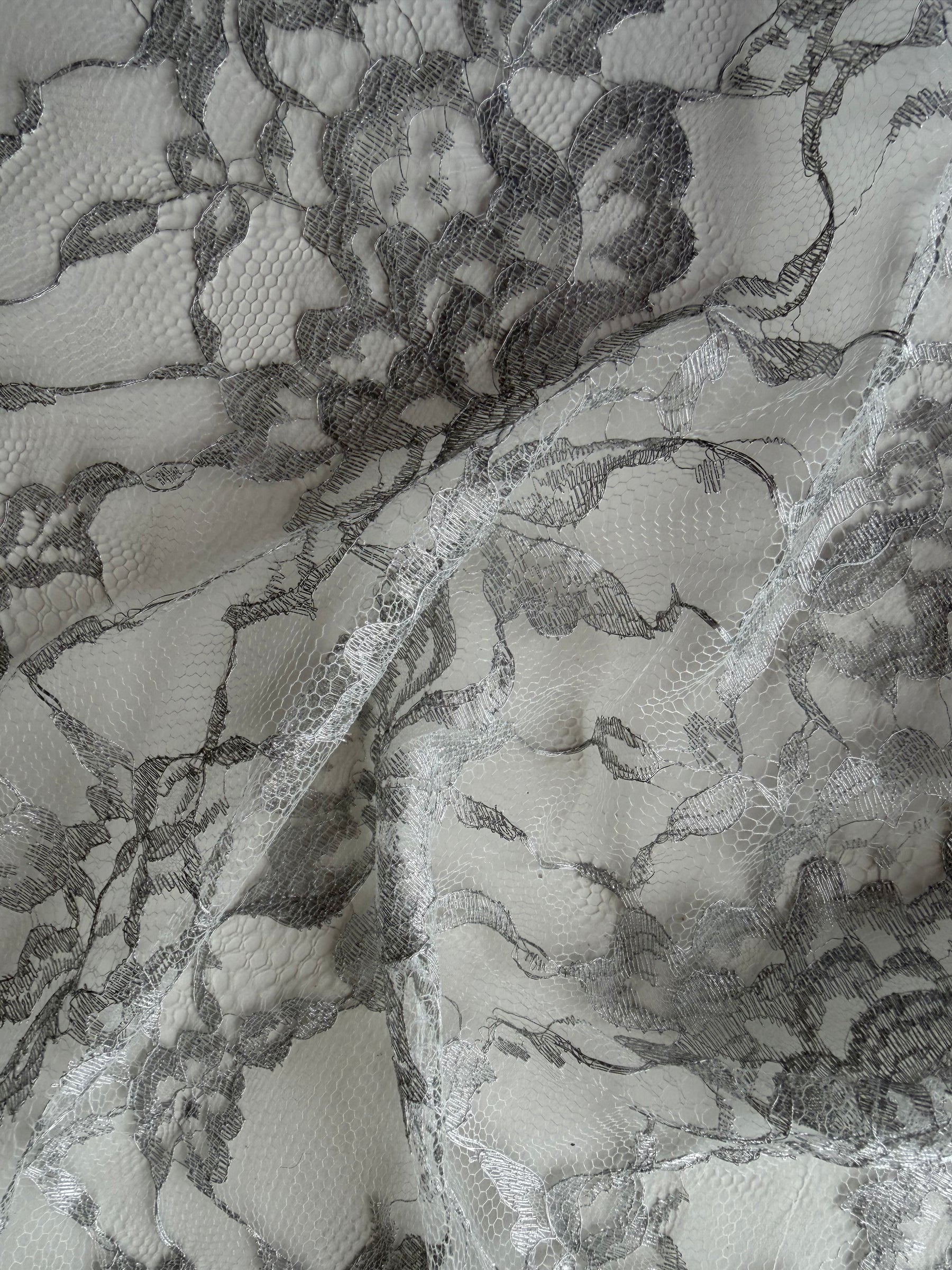 Silver Chantilly Lace - P193
