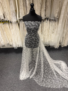 Ivory Embroidered Tulle - P808