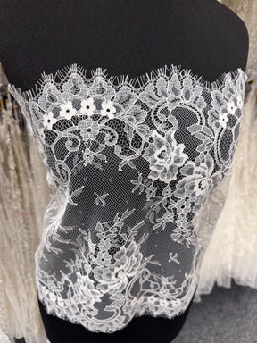Ivory Lace Trim - Tomine
