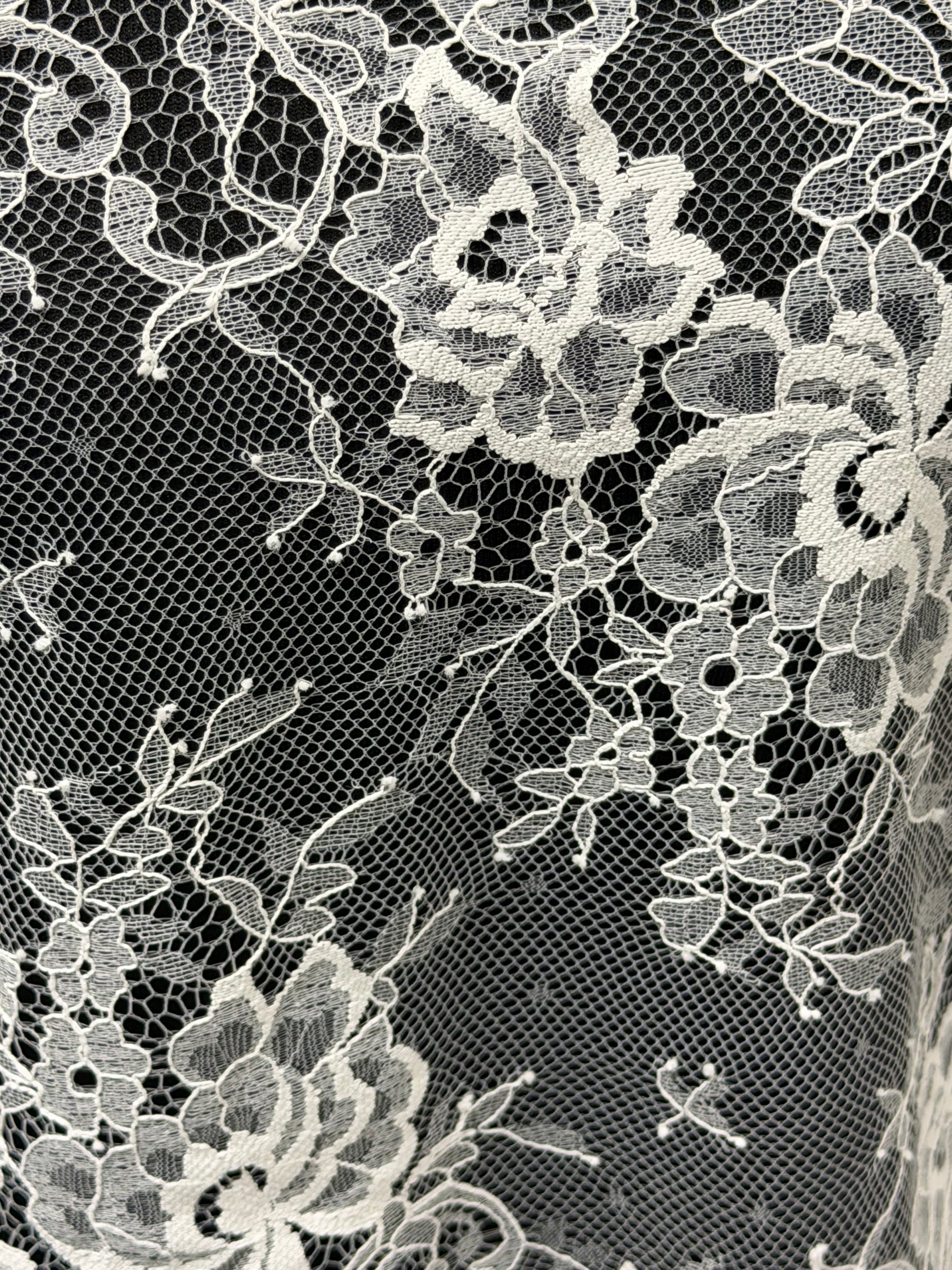 Ivory Lace Trim - Tomine
