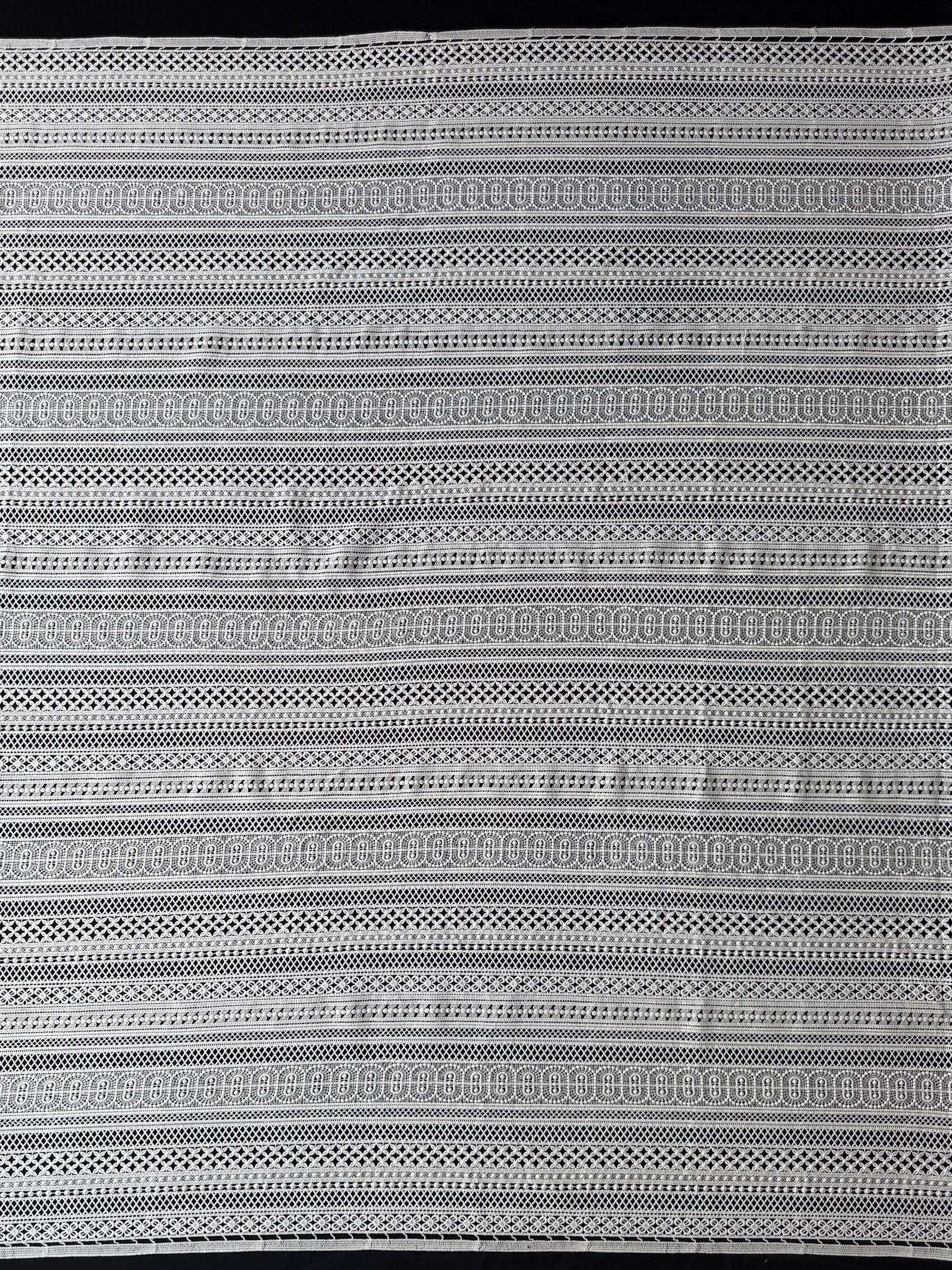 Ivory Guipure Lace - LB2009