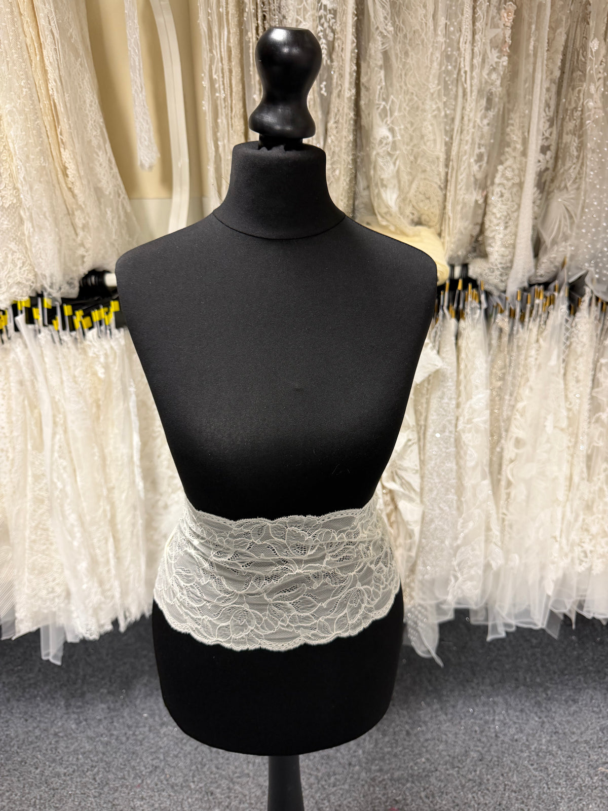 Vanilla Stretch Edging - T951