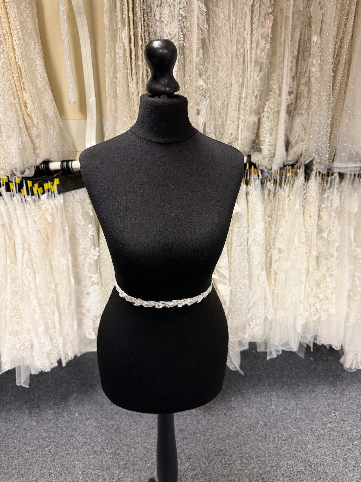 Ivory Beaded Sequin Edging - T930