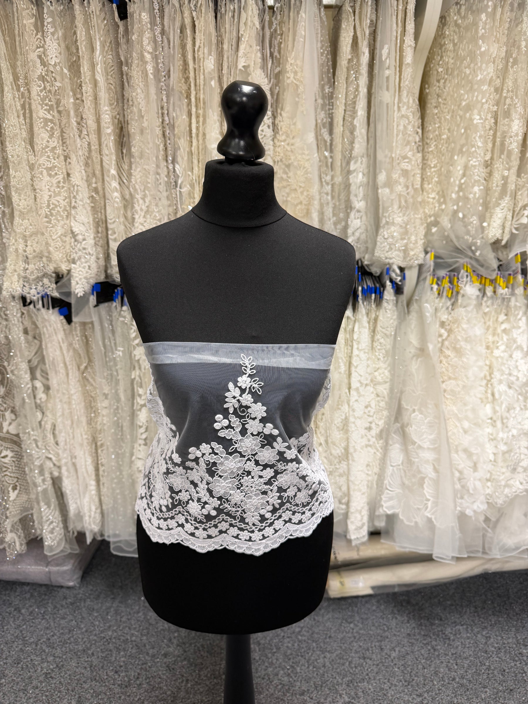 White Corded Lace Trim - T982