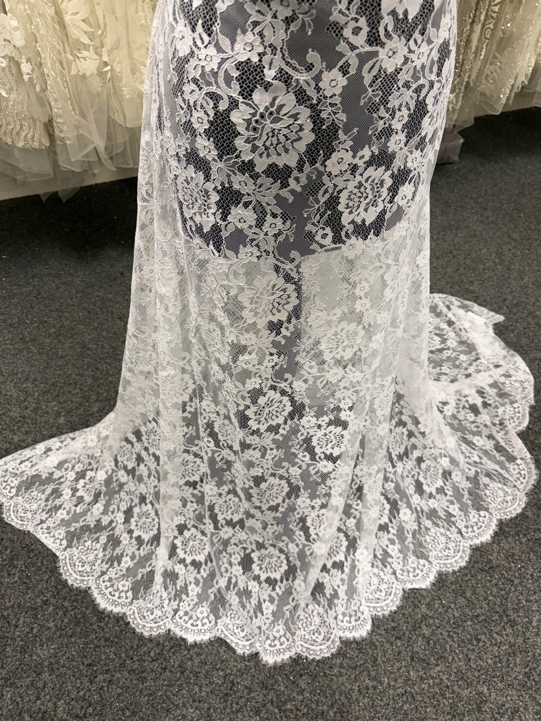 White Raschel Lace - LA1005