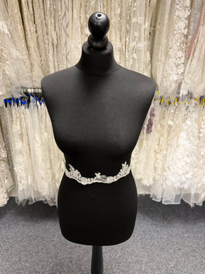 Ivory/Silver Metallic Beaded Edging - T953