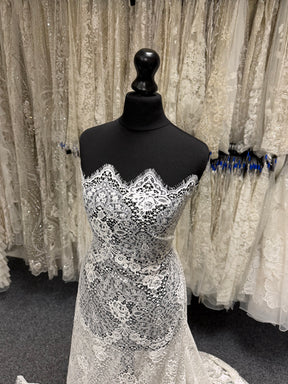 Ivory Lace - LA1012