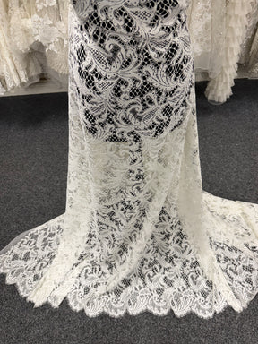 Ivory Lace - LA1011