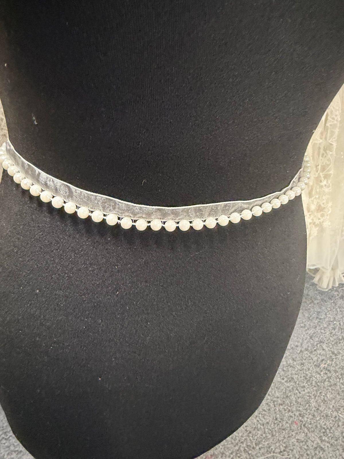Ivory Pearl Edging - T926