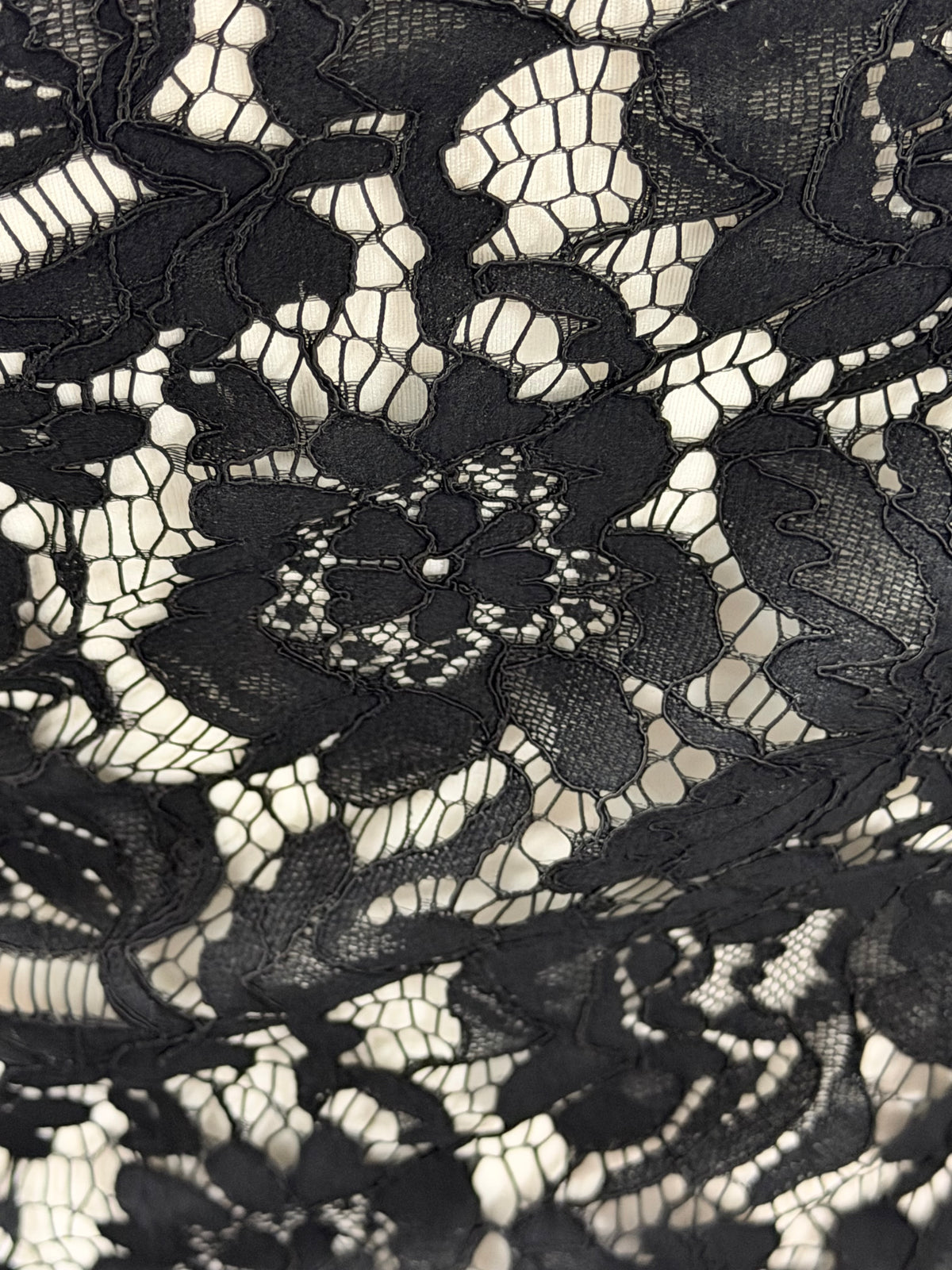 Black Raschel Lace - LA1002