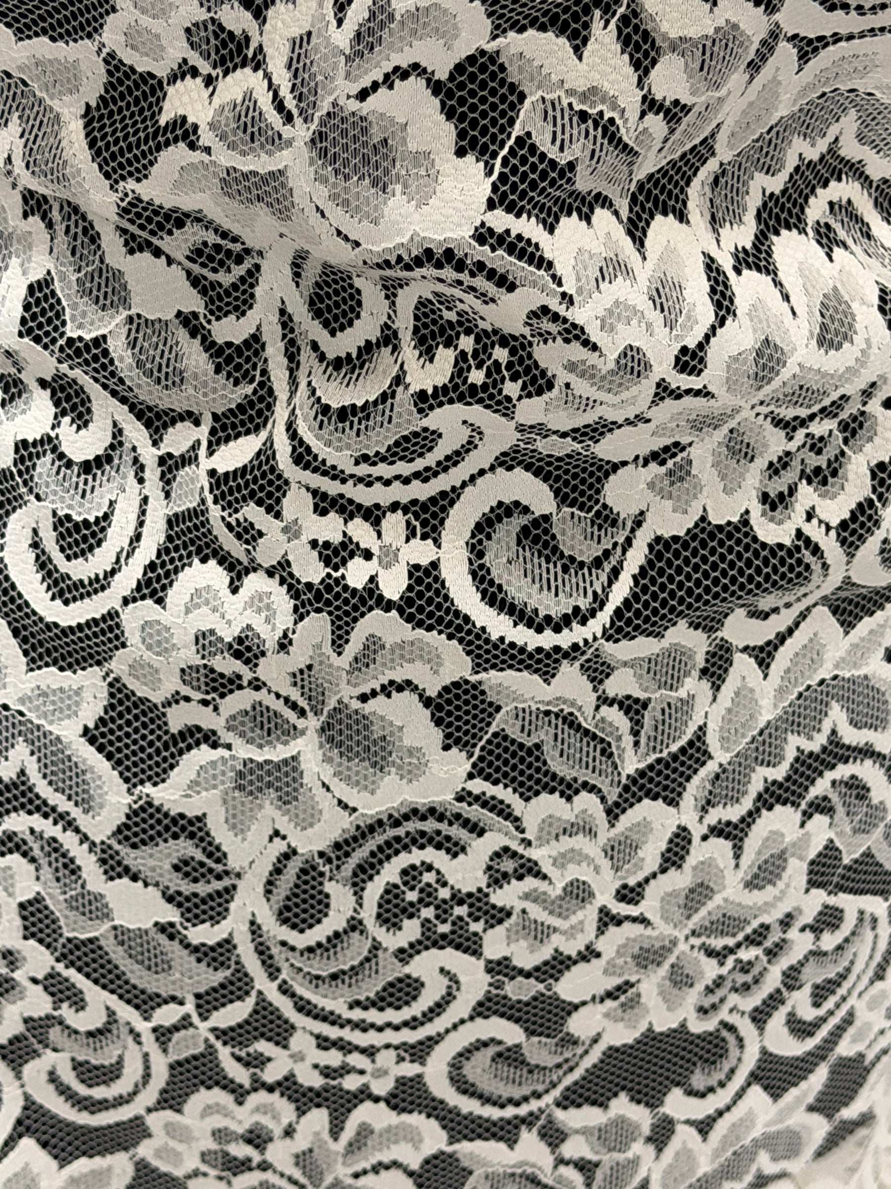 Ivory Lace - LA1008
