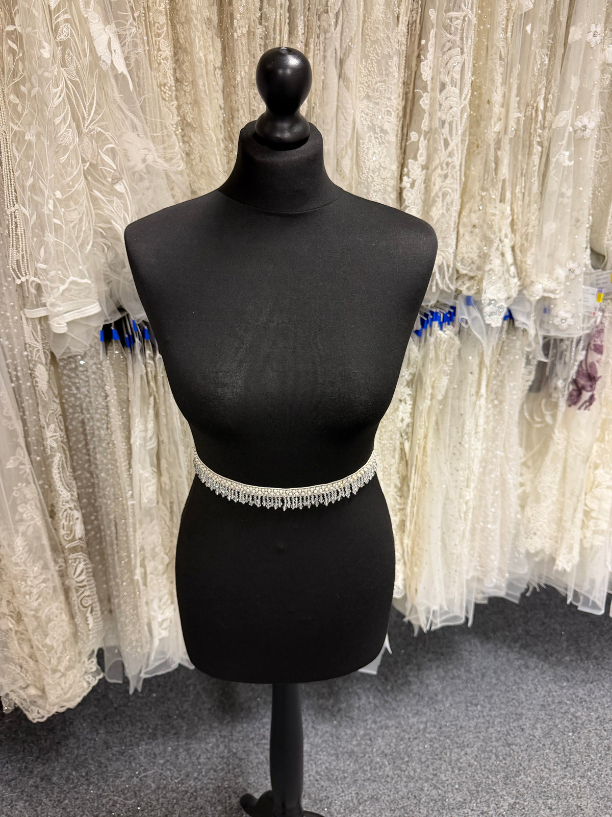 Ivory and Silver Crystal Beaded Edging - T823
