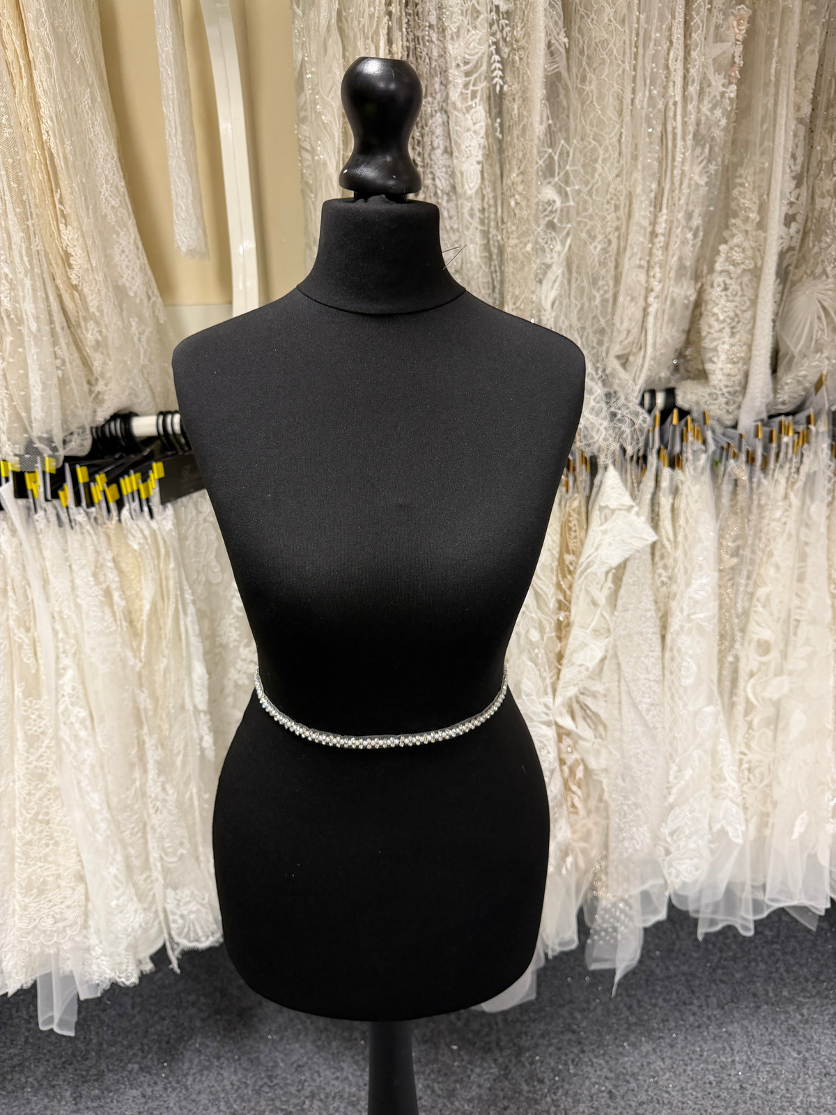 Crystal and Pearl Edging - T822