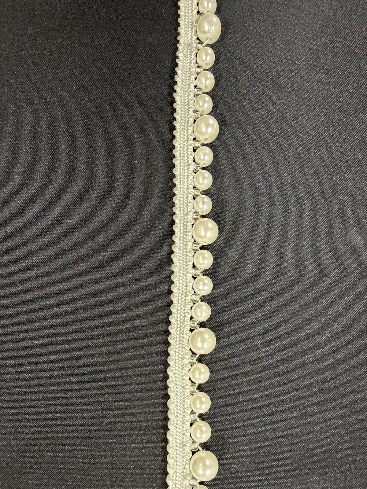 Ivory Pearl Edging - T927