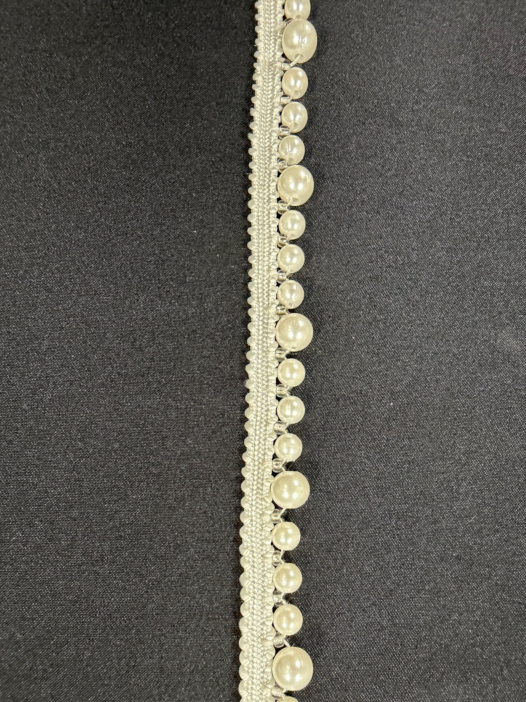 Ivory Pearl Edging - T927
