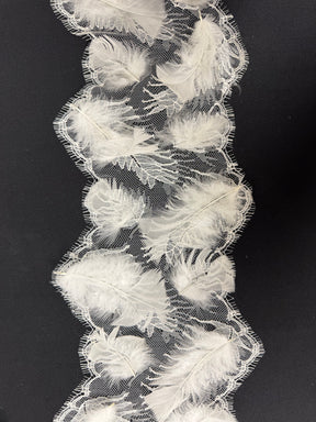 Ivory Feather Edging - T922