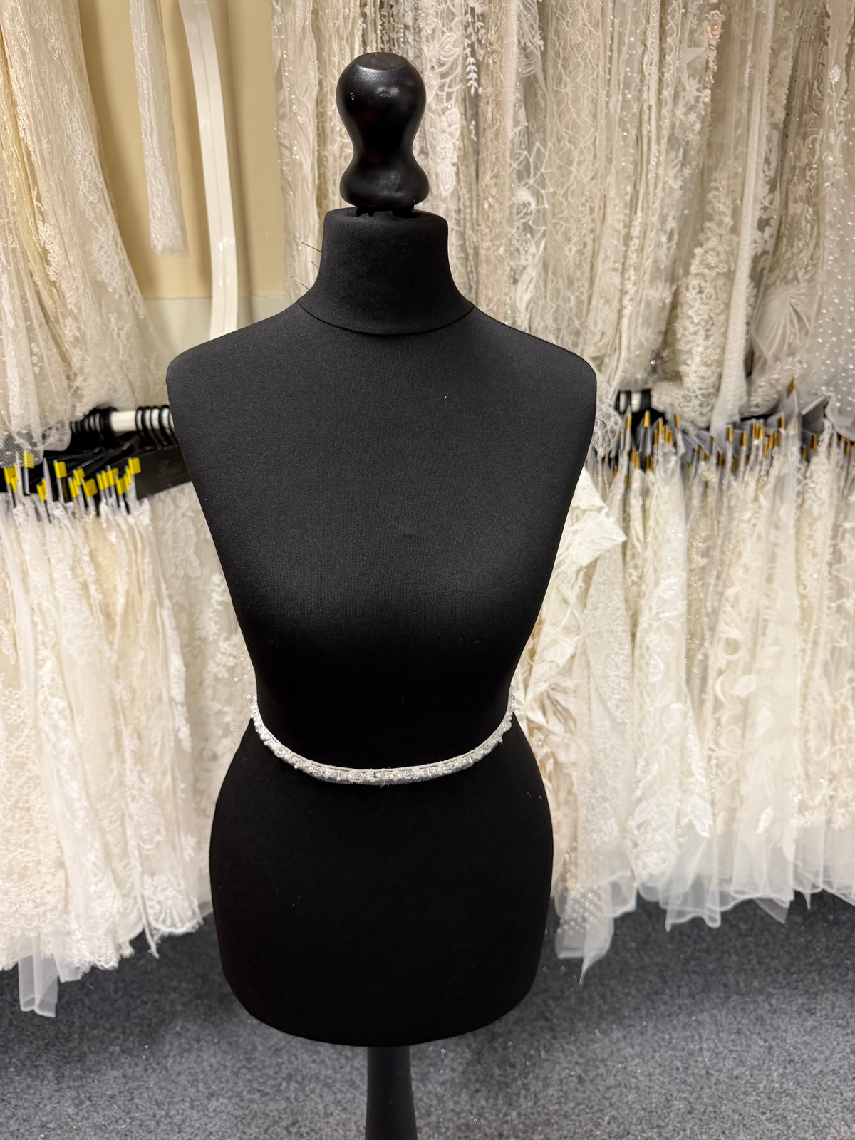 Ivory Beaded Sequin Edging - T956