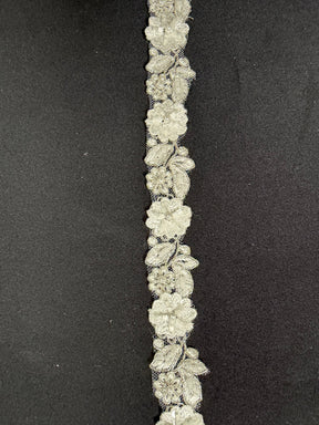 Ivory/Silver Beaded Flower Trim - T826