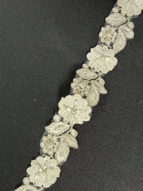 Ivory/Silver Beaded Flower Trim - T826