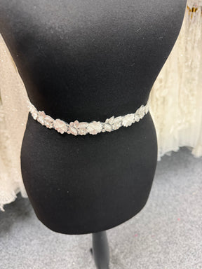 Ivory/Silver Beaded Flower Trim - T826