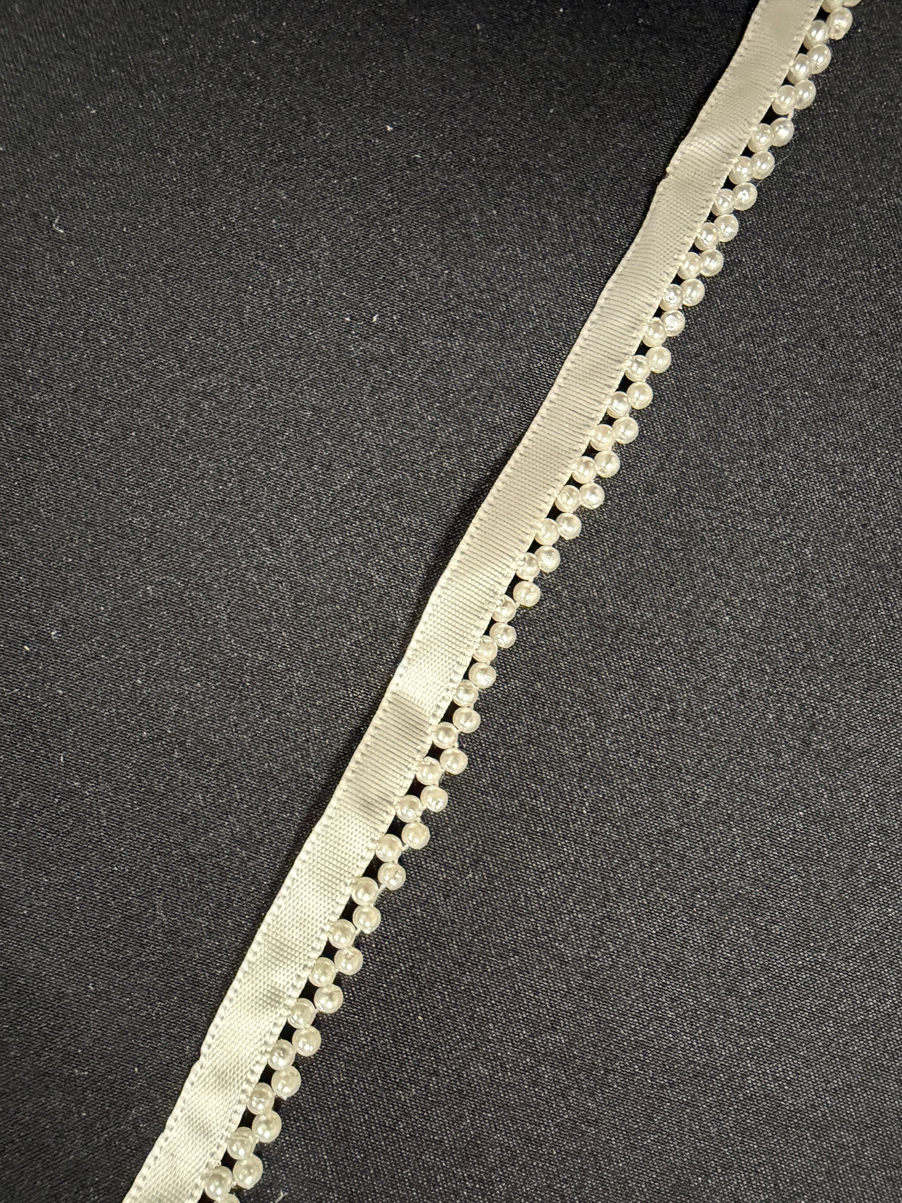 Ivory Pearl Edging - T925