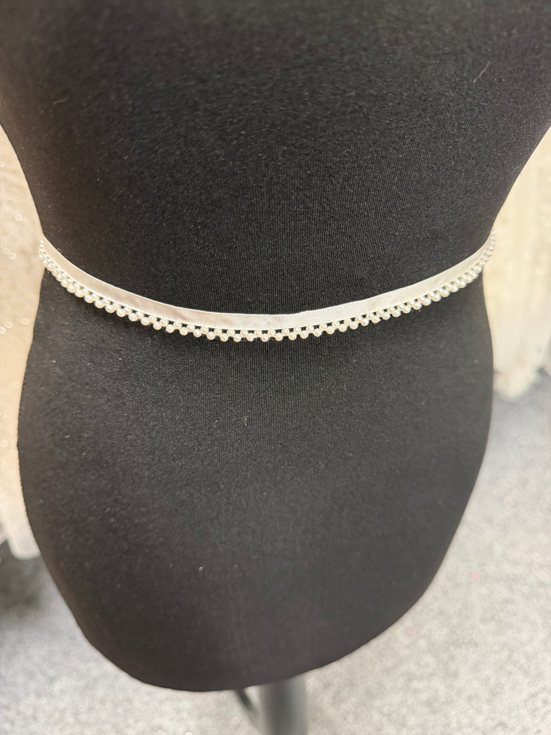 Ivory Pearl Edging - T925