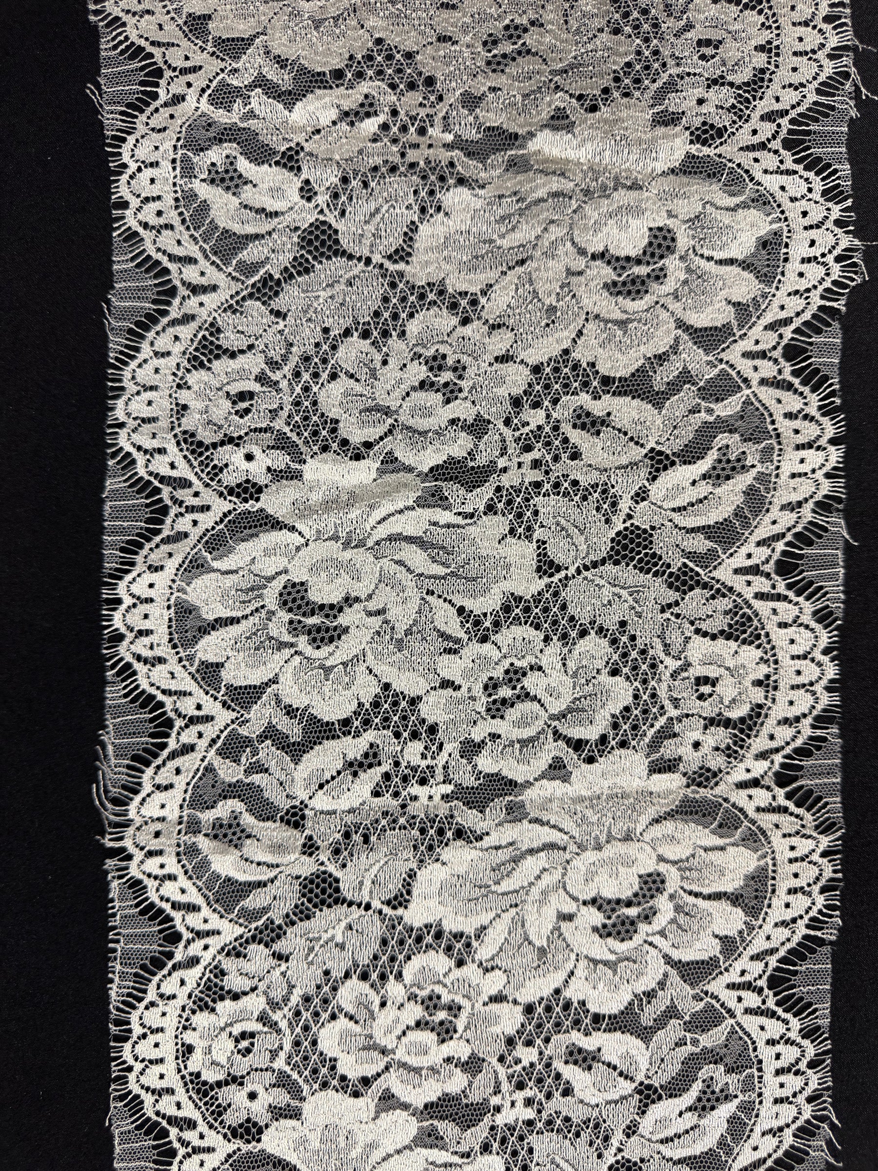 Ivory French Lace Edging - T878