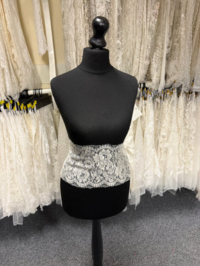Ivory French Lace Edging - T878