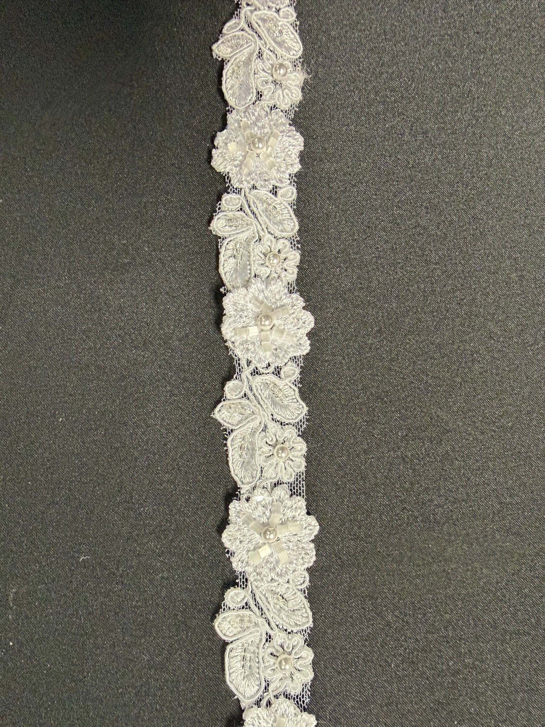 White Beaded Flower Trim - T826