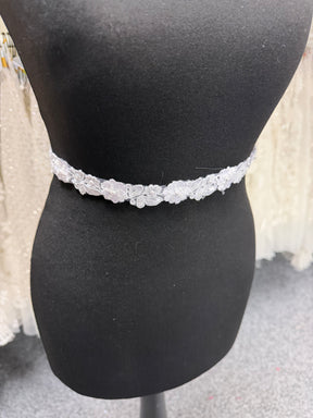 White Beaded Flower Trim - T826
