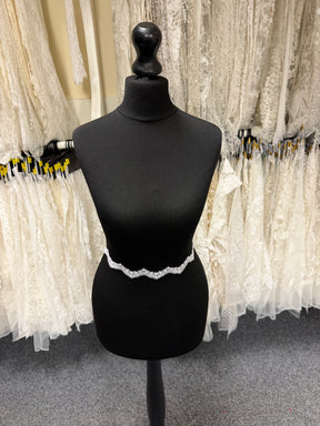 White Embroidered Lace Trim - T828