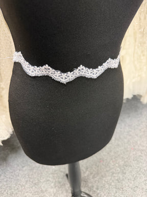 White Embroidered Lace Trim - T828