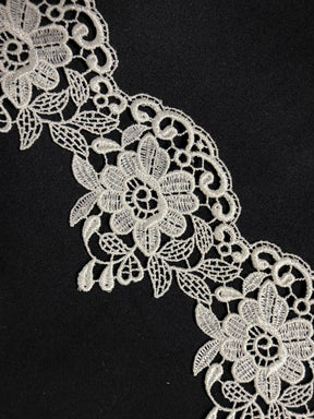 Ivory Guipure Edging - T827