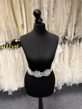 Ivory Guipure Edging - T827