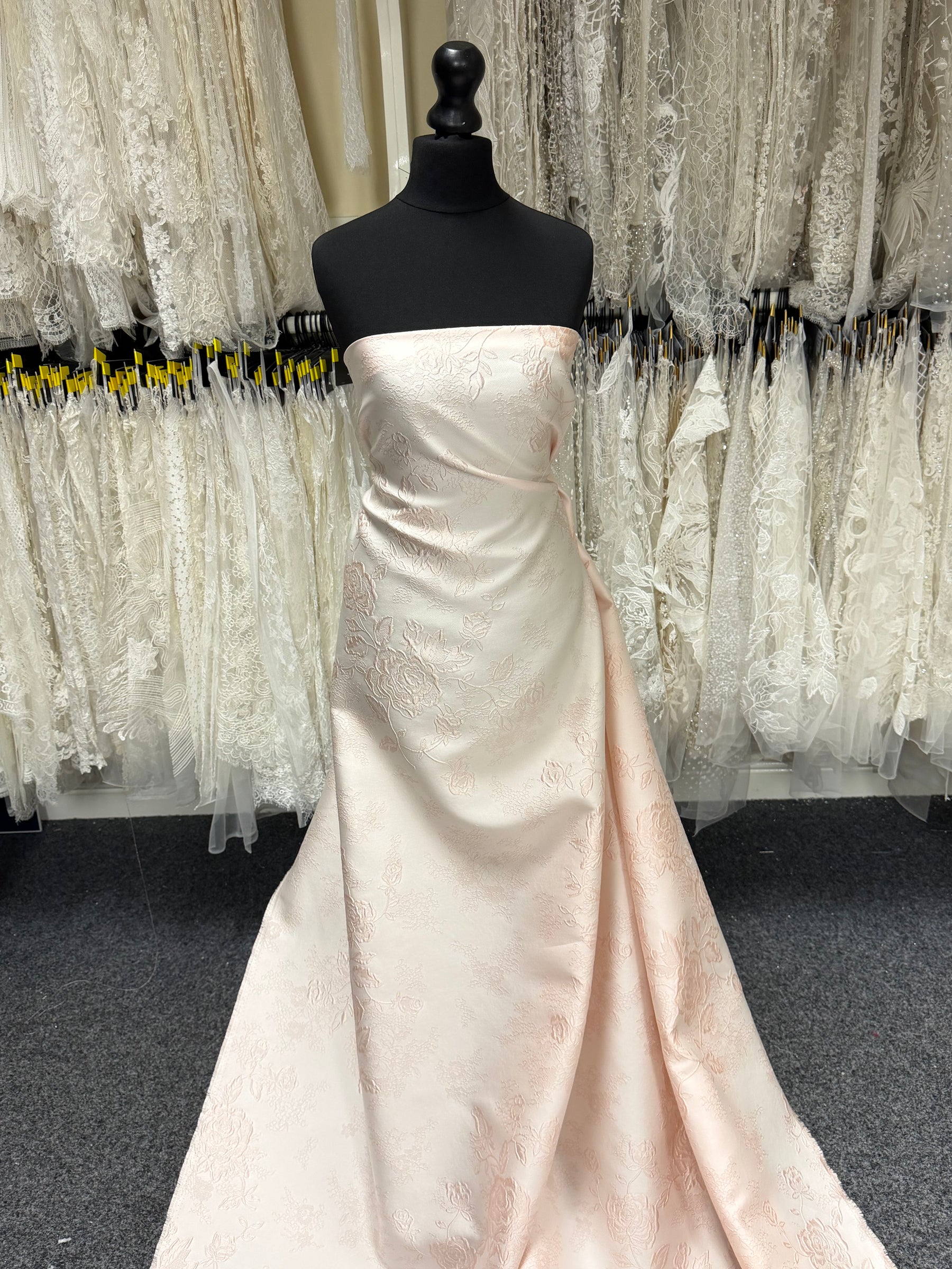 Light Peach Italian Silk Blend Brocade - BR1012