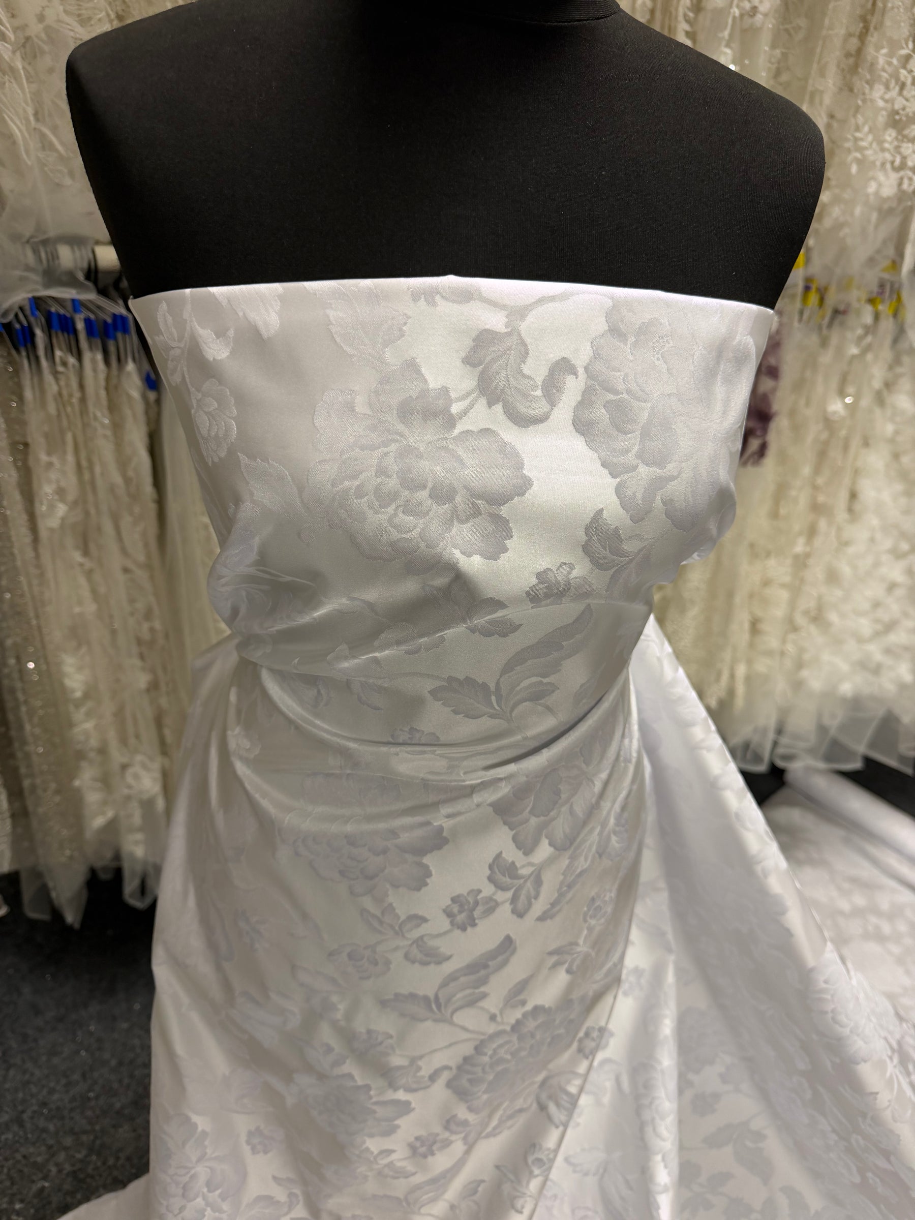 White Italian Jacquard - P666