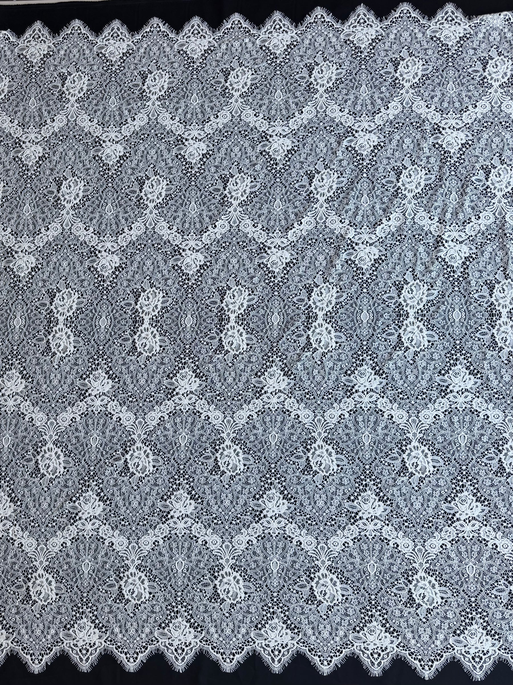 Ivory Lace - LA1012