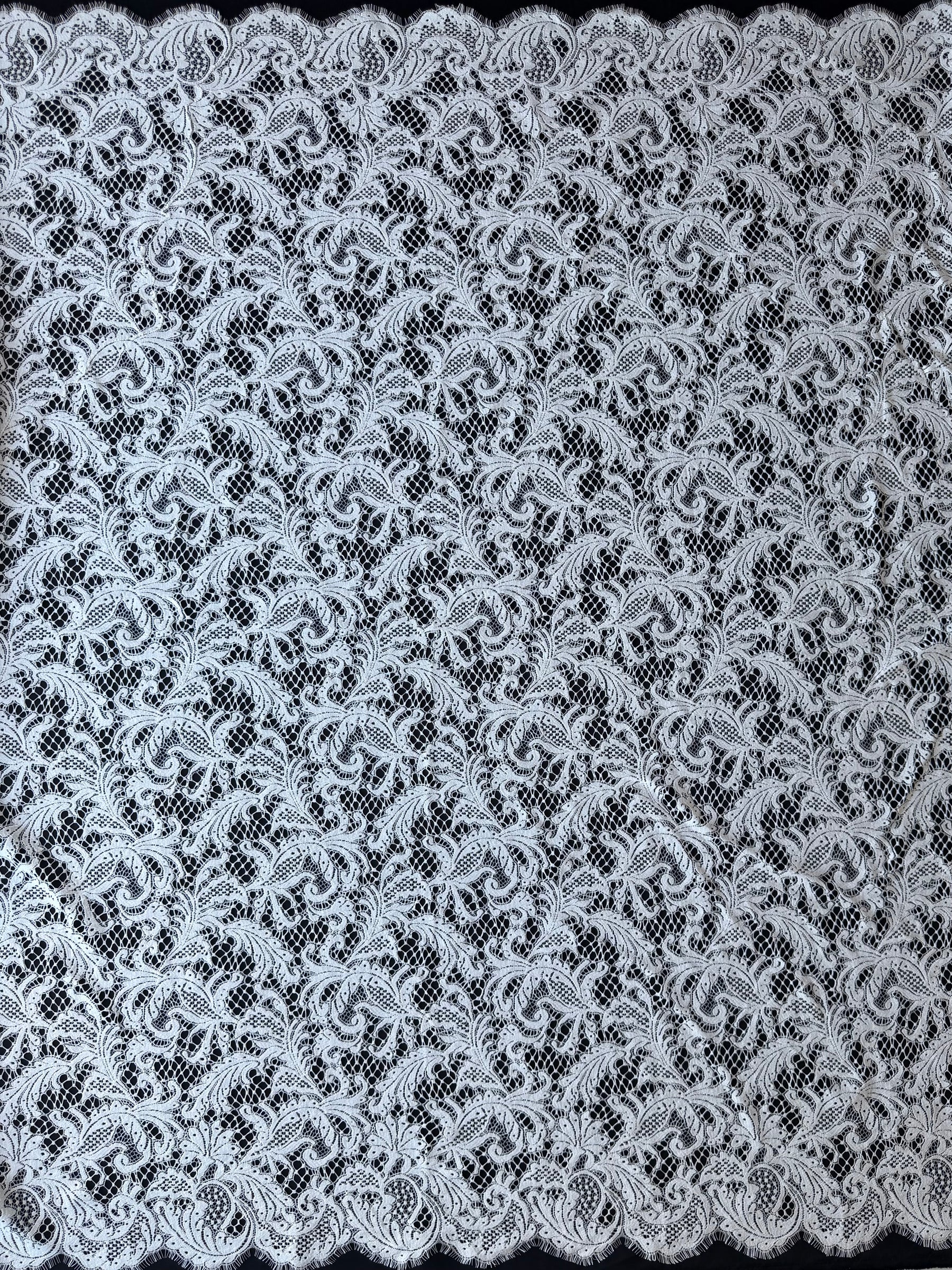 Ivory Lace - LA1011