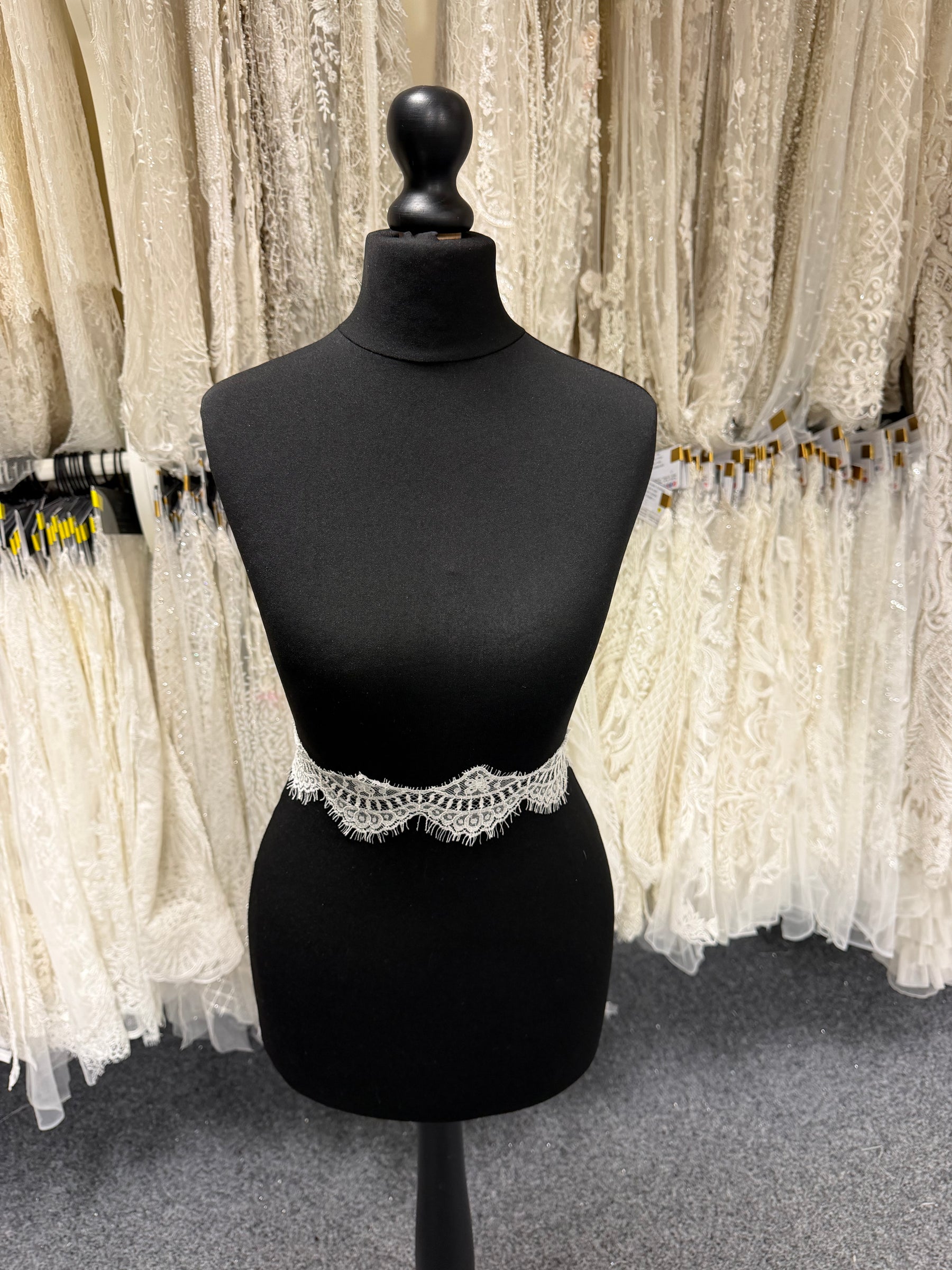 Ivory Eco French Lace Edging - EE4008