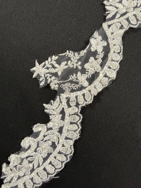 White Beaded Sequin Edging - T838