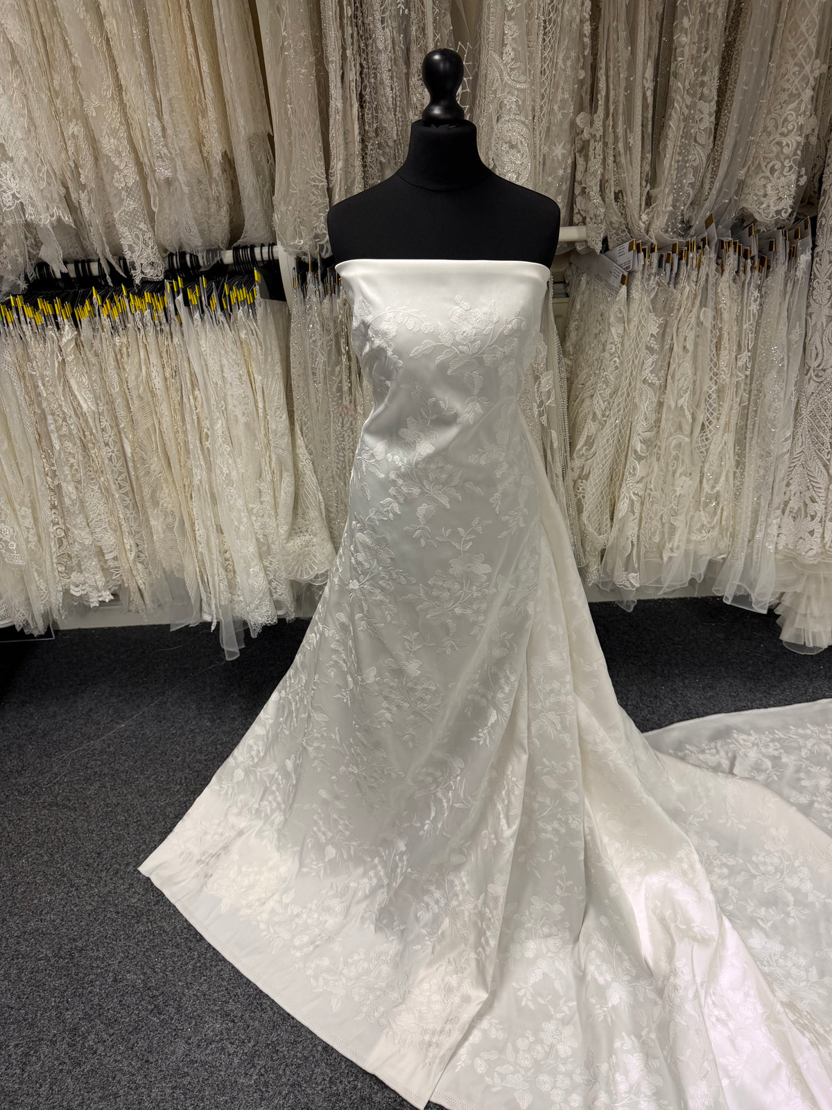 Ivory Embroidered Mikado - Tamsato