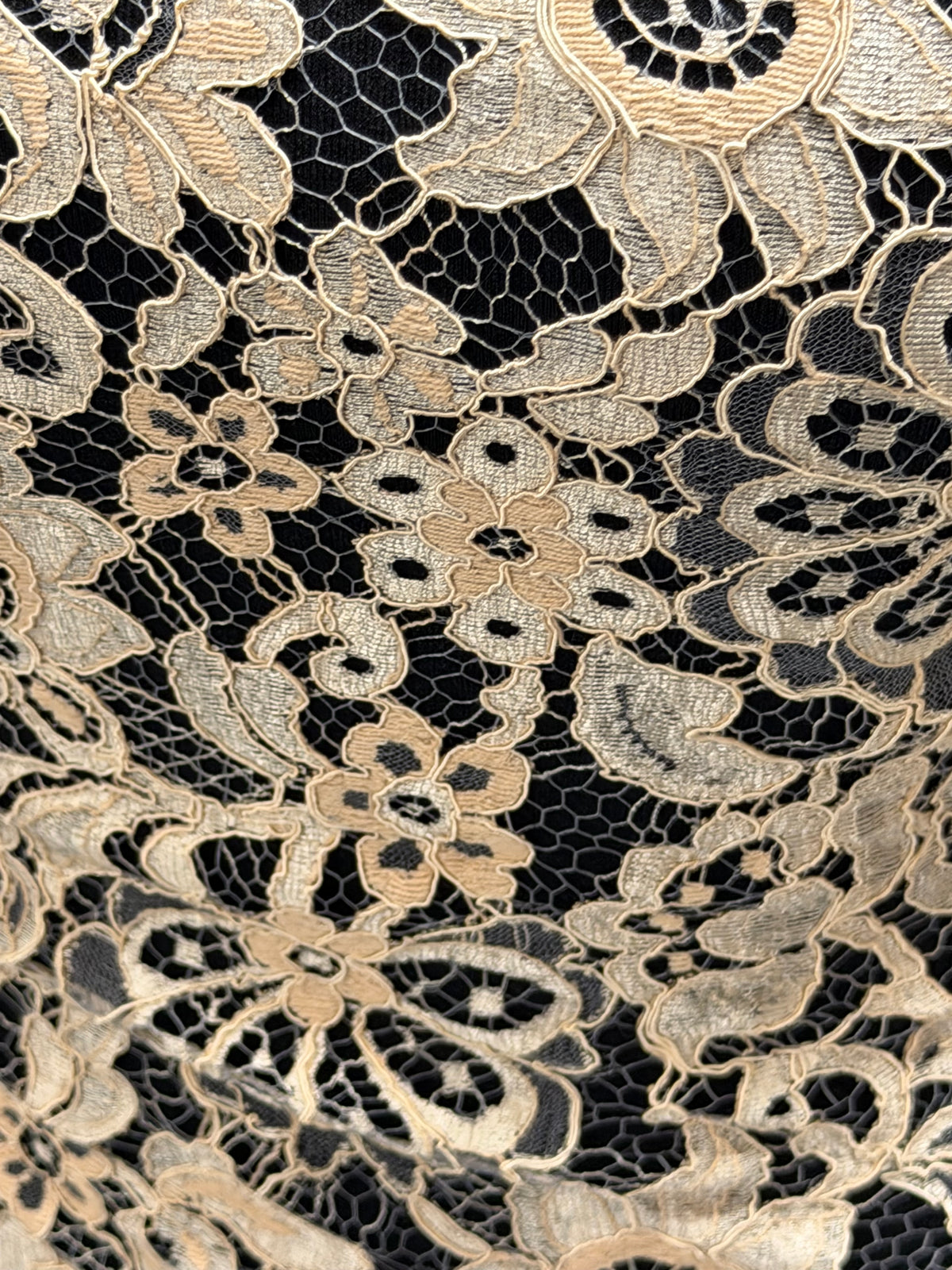 Coffee Chantilly Lace - P297