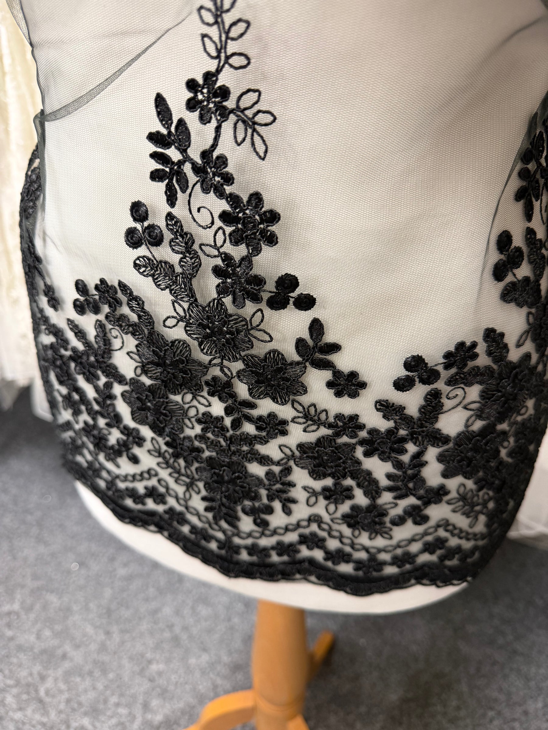 Black Corded Lace Trim - T982